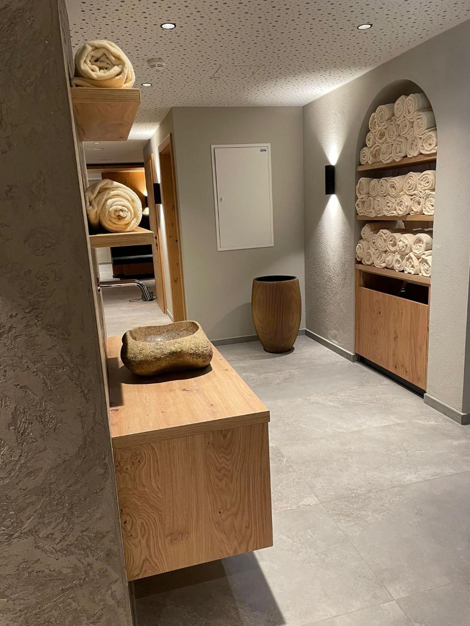 مايرهوفن Resort Schrofenblick المظهر الخارجي الصورة
