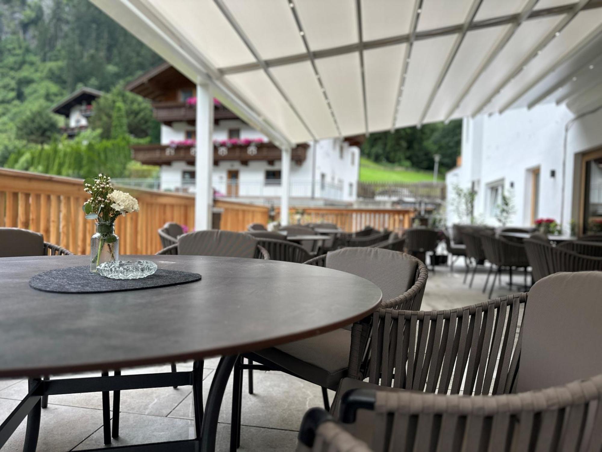 مايرهوفن Resort Schrofenblick المظهر الخارجي الصورة