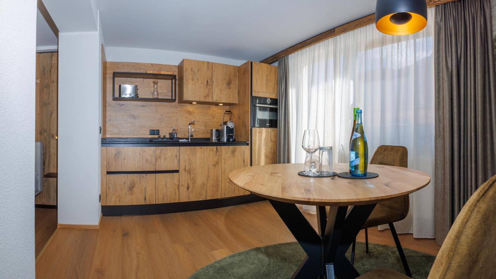 مايرهوفن Resort Schrofenblick الغرفة الصورة